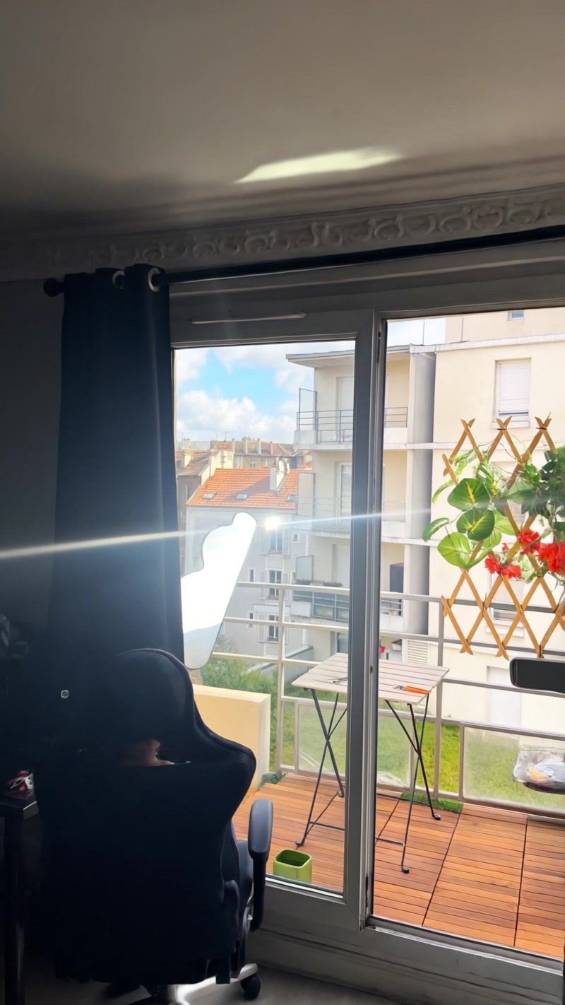 Piece sombre sans LumiCloud